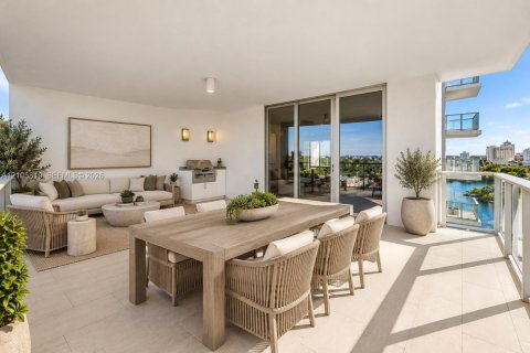 Condo in Fort Lauderdale, Florida, 2 bedrooms  № 2418107 - photo 6