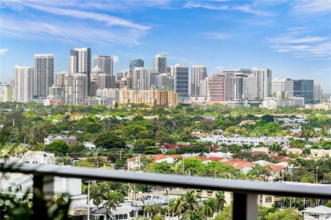 Condo in Fort Lauderdale, Florida, 2 bedrooms  № 2418107 - photo 20