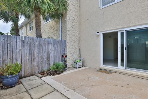 Townhouse in Daytona Beach, Florida 2 bedrooms, 101.08 sq.m. № 1833042 - photo 16