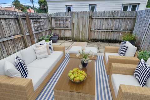 Townhouse in Daytona Beach, Florida 2 bedrooms, 101.08 sq.m. № 1833042 - photo 14