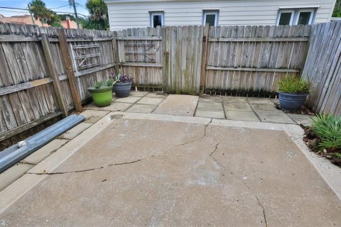 Townhouse in Daytona Beach, Florida 2 bedrooms, 101.08 sq.m. № 1833042 - photo 15