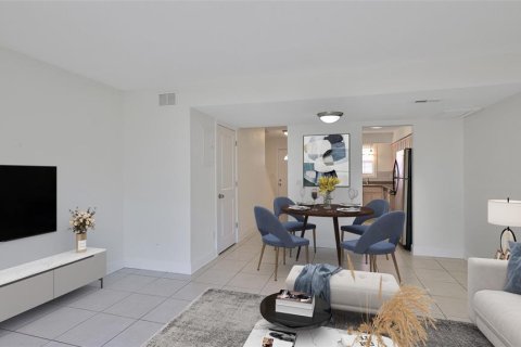 Townhouse in Daytona Beach, Florida 2 bedrooms, 101.08 sq.m. № 1833042 - photo 12