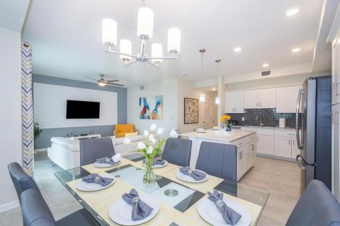 Condominio en venta en Kissimmee, Florida, 2 dormitorios, 110.18 m2 № 1419562 - foto 10