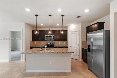 Купить виллу или дом в Окленд-Парк, Флорида 3 спальни, 153.01м2, № 1955832 - фото 3