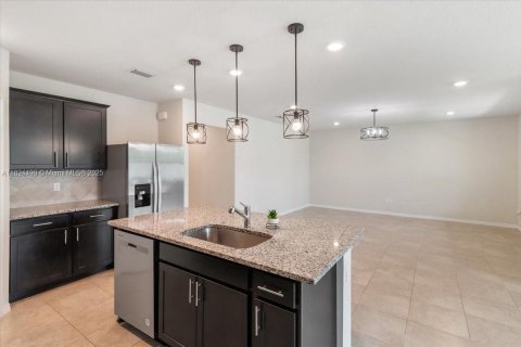 Купить виллу или дом в Окленд-Парк, Флорида 3 спальни, 153.01м2, № 1955832 - фото 8