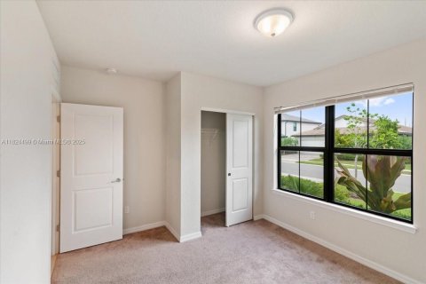 Купить виллу или дом в Окленд-Парк, Флорида 3 спальни, 153.01м2, № 1955832 - фото 22