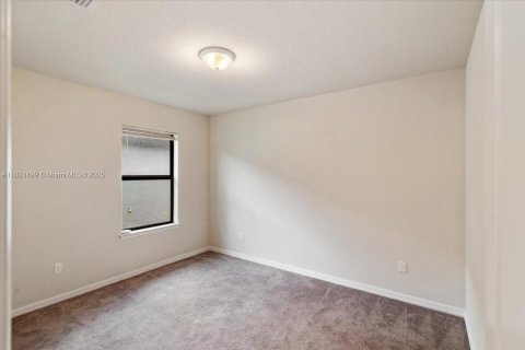 Купить виллу или дом в Окленд-Парк, Флорида 3 спальни, 153.01м2, № 1955832 - фото 24