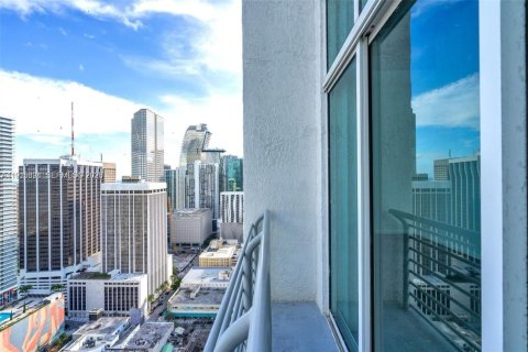 Condo in Miami, Florida, 1 bedroom  № 1970740 - photo 20