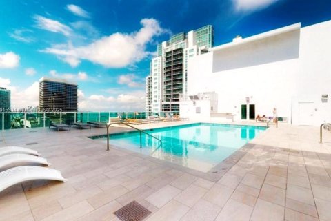 Condo in Miami, Florida, 1 bedroom  № 1970740 - photo 10