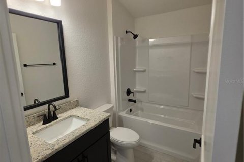 House in Spring Hill, Florida 3 bedrooms, 140.47 sq.m. № 2235458 - photo 6