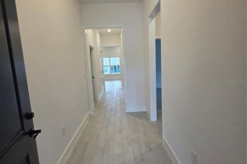 House in Spring Hill, Florida 3 bedrooms, 140.47 sq.m. № 2235458 - photo 5