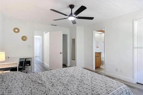 Townhouse in Tampa, Florida 3 bedrooms, 124.49 sq.m. № 2103839 - photo 6