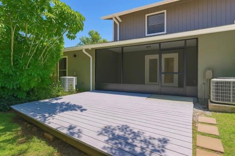 Townhouse in Tampa, Florida 3 bedrooms, 124.49 sq.m. № 2103839 - photo 8