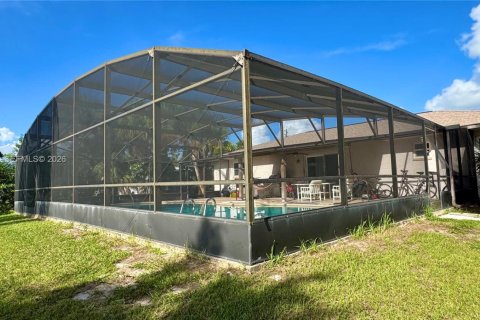 House in Merrit Island, Florida 3 bedrooms, 128.11 sq.m. № 1995860 - photo 18