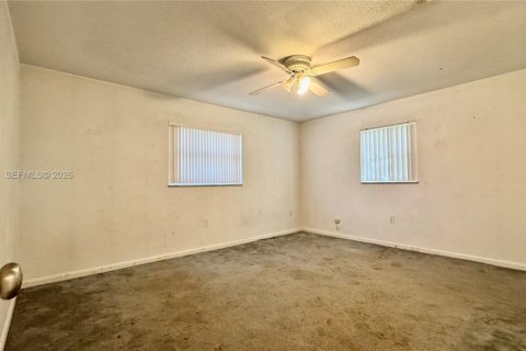 House in Merrit Island, Florida 3 bedrooms, 128.11 sq.m. № 1995860 - photo 13