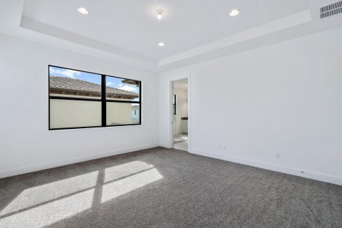 House in Palm Beach Gardens, Florida 5 bedrooms, 336.86 sq.m. № 2392741 - photo 20