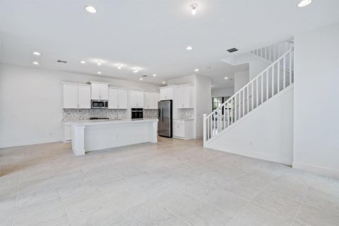 House in Palm Beach Gardens, Florida 5 bedrooms, 336.86 sq.m. № 2392741 - photo 12