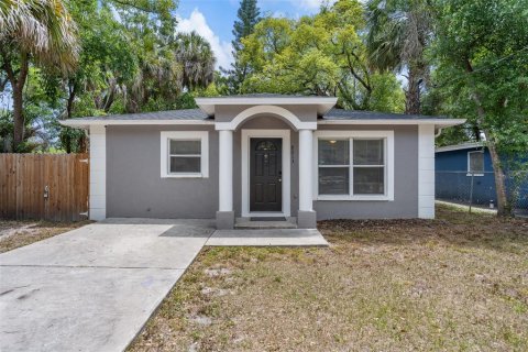 Villa ou maison à Tampa, Floride 3 chambres, 111.48 m2 № 2415100