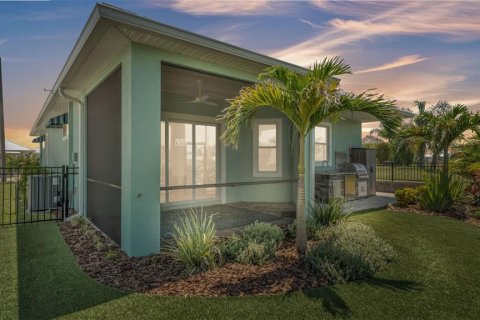 House in Polk City, Florida 1 bedroom, 101.82 sq.m. № 1870240 - photo 3
