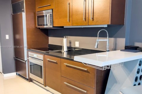 Copropriété à louer à Miami, Floride: 1 chambre, 55.46 m2 № 1982472 - photo 9