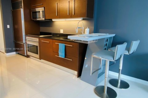 Copropriété à louer à Miami, Floride: 1 chambre, 55.46 m2 № 1982472 - photo 10