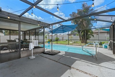 House in Tampa, Florida 3 bedrooms, 120.77 sq.m. № 2094644 - photo 23