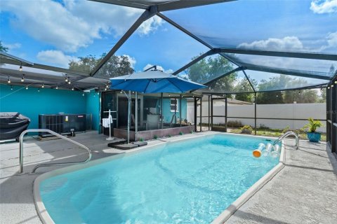 House in Tampa, Florida 3 bedrooms, 120.77 sq.m. № 2094644 - photo 28