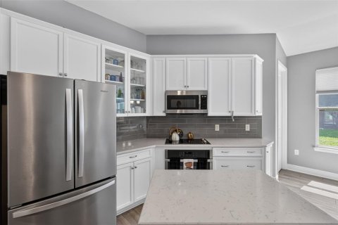 Casa en venta en Sorrento, Florida, 3 dormitorios, 168.8 m2 № 2209015 - foto 8