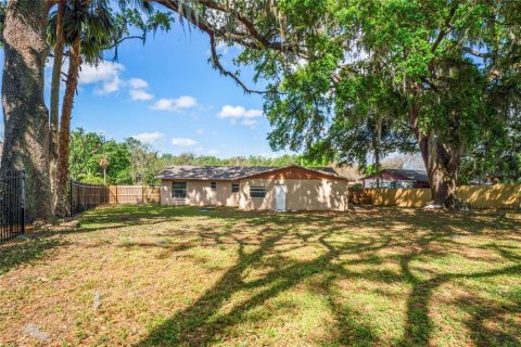 House in Seffner, Florida 4 bedrooms, 141.68 sq.m. № 1740267 - photo 23