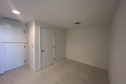 Купить кондоминиум в Норт-Майами-Бич, Флорида 1 спальня, 87.05м2, № 2035239 - фото 15