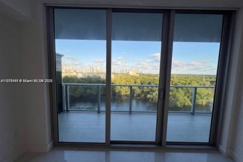 Купить кондоминиум в Норт-Майами-Бич, Флорида 1 спальня, 87.05м2, № 2035239 - фото 4