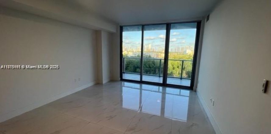 Кондоминиум с 1 спальней в Норт-Майами-Бич, Флорида № 2035239