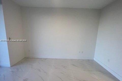 Купить кондоминиум в Норт-Майами-Бич, Флорида 1 спальня, 87.05м2, № 2035239 - фото 9