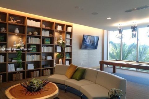 Купить кондоминиум в Норт-Майами-Бич, Флорида 1 спальня, 87.05м2, № 2035239 - фото 22