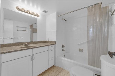 Купить кондоминиум в Дейви, Флорида 2 спальни, 109.62м2, № 1966046 - фото 23