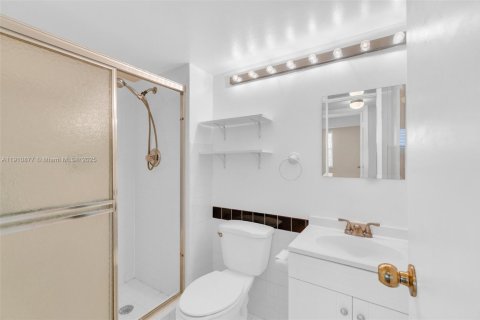 Купить кондоминиум в Дейви, Флорида 2 спальни, 109.62м2, № 1966046 - фото 25