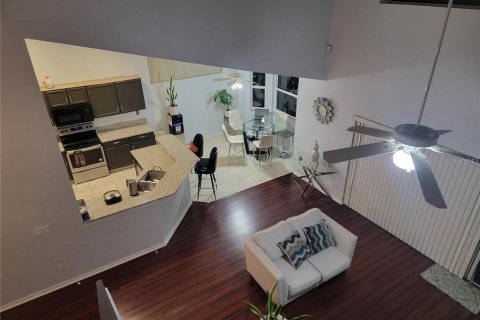 Casa en alquiler en Orlando, Florida, 4 dormitorios, 216.09 m2 № 1844974 - foto 3
