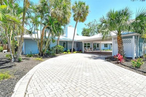 Villa ou maison à Sarasota, Floride 4 chambres, 226.59 m2 № 2230055