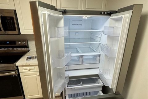 Condo in Fort Lauderdale, Florida, 1 bedroom  № 2067681 - photo 6