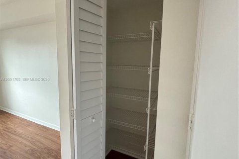 Condo in Fort Lauderdale, Florida, 1 bedroom  № 2067681 - photo 18