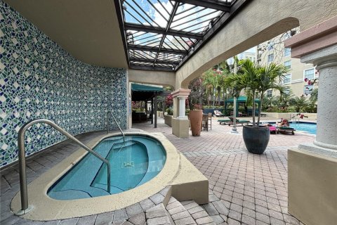 Condo in Fort Lauderdale, Florida, 1 bedroom  № 2067681 - photo 3