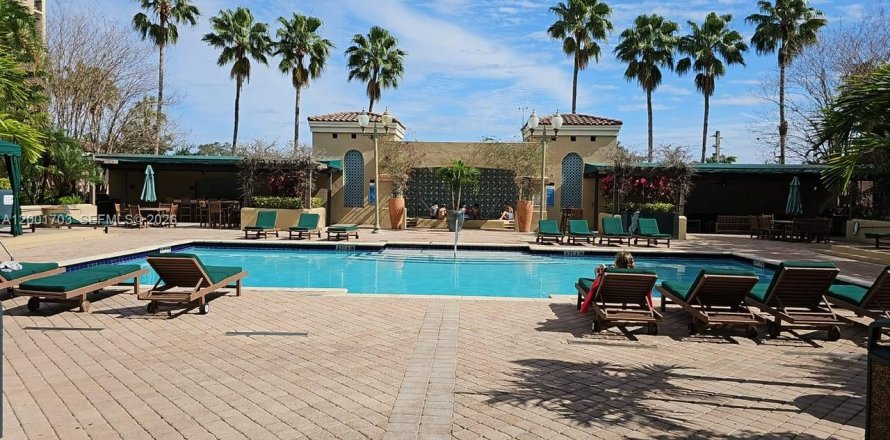 Condo in Fort Lauderdale, Florida, 1 bedroom  № 2067681