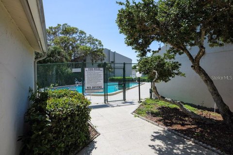 Condo in Clearwater, Florida, 1 bedroom № 2429035 - photo 21