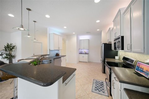 House in Bradenton, Florida 3 bedrooms, 198.44 sq.m. № 2149299 - photo 14