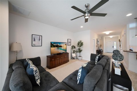 House in Bradenton, Florida 3 bedrooms, 198.44 sq.m. № 2149299 - photo 9