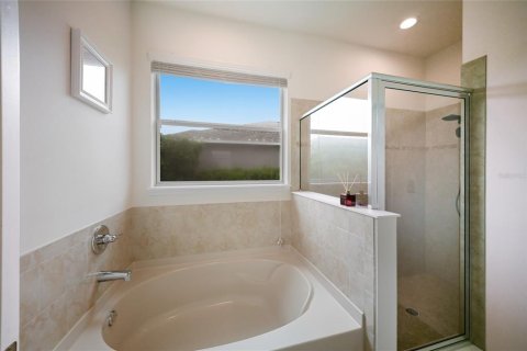 House in Bradenton, Florida 3 bedrooms, 198.44 sq.m. № 2149299 - photo 22