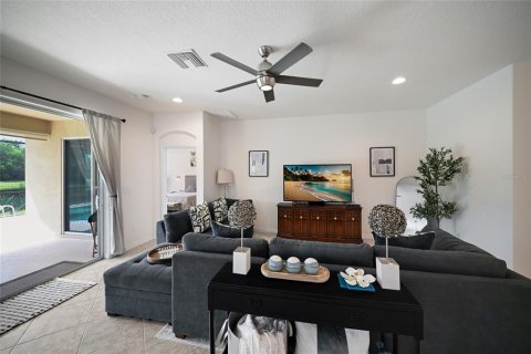 House in Bradenton, Florida 3 bedrooms, 198.44 sq.m. № 2149299 - photo 10