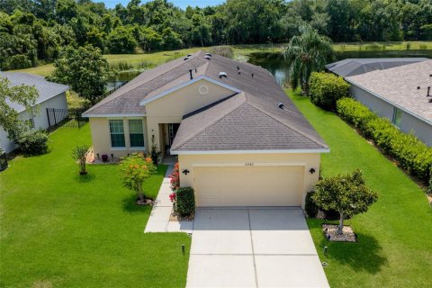 House in Bradenton, Florida 3 bedrooms, 198.44 sq.m. № 2149299 - photo 2