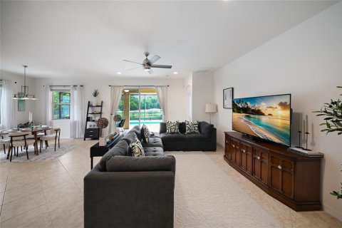 House in Bradenton, Florida 3 bedrooms, 198.44 sq.m. № 2149299 - photo 8