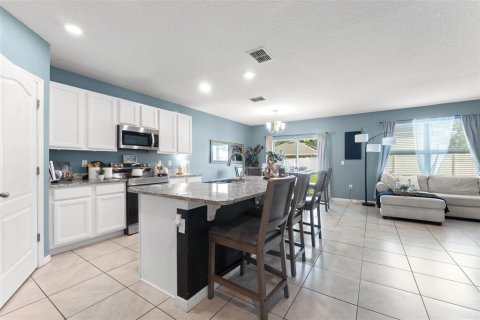 Villa ou maison à vendre à Mount Dora, Floride: 5 chambres, 261.98 m2 № 2428794 - photo 4